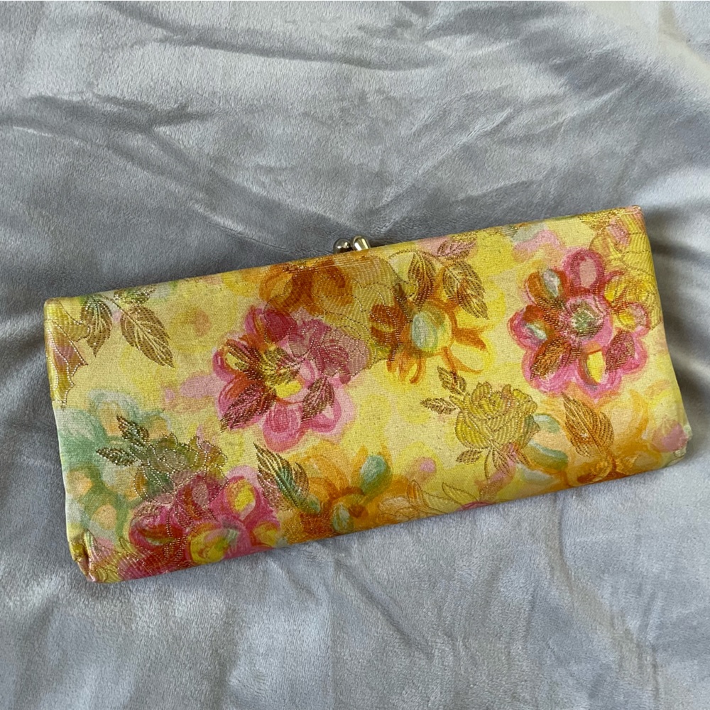 Sweet bright yellow clutch with pretty pink flowers and gold lobster clasp - Picture 2 of 8